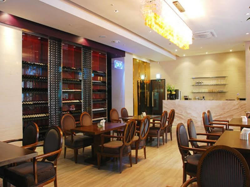 Hotel Noblesse Seoul Exterior photo
