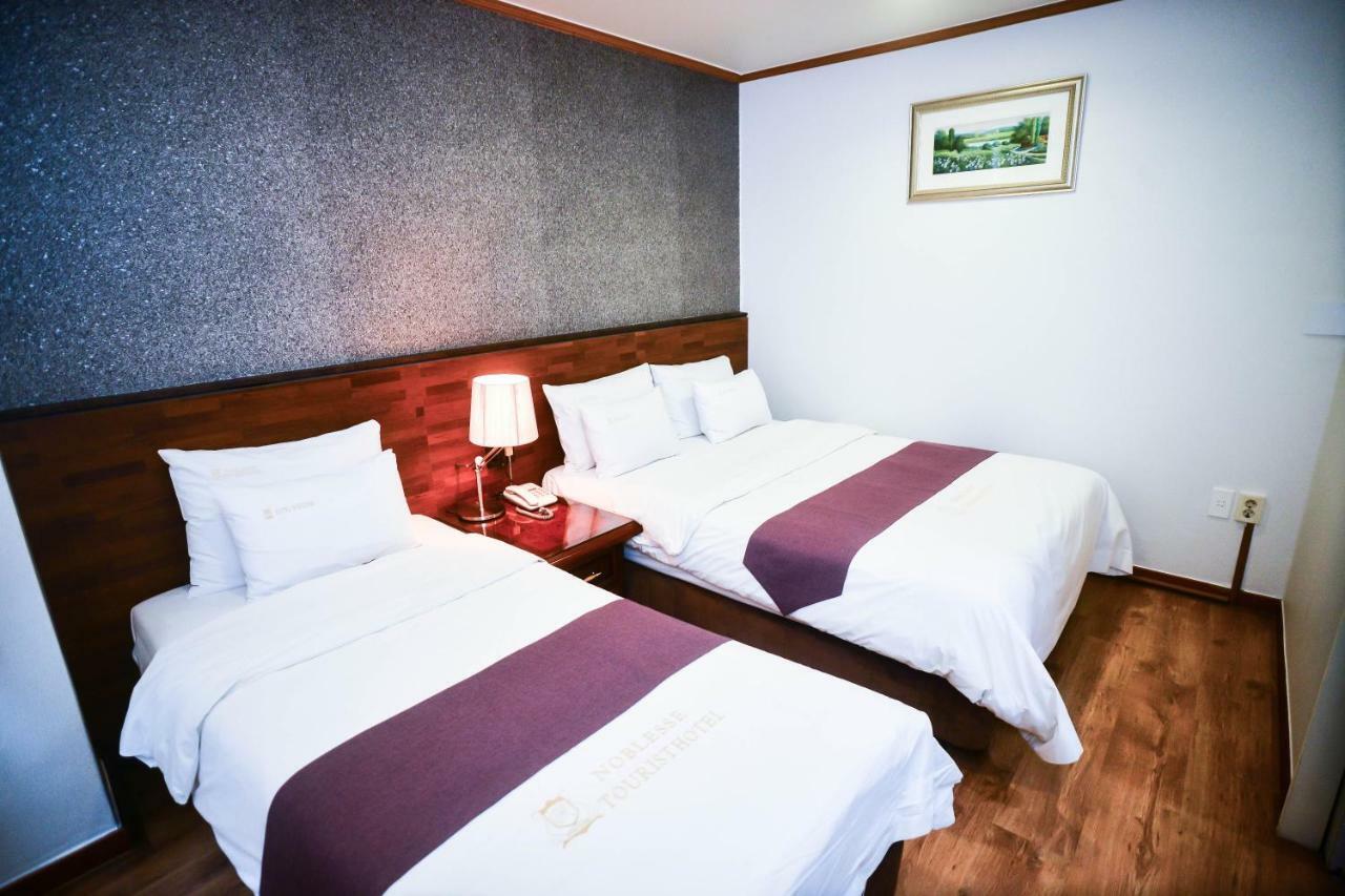 Hotel Noblesse Seoul Exterior photo